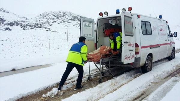 خبرنگاران آمبولانس های اورژانس به جاده کرج - چالوس اعزام شدند